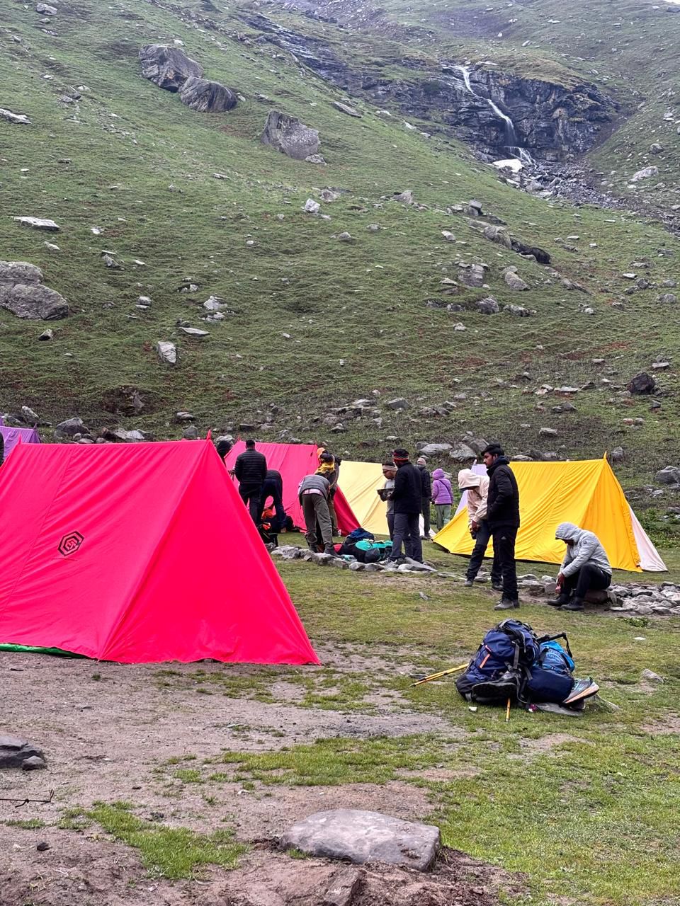 Hampta Pass Trek Packing List 2026: What to Carry