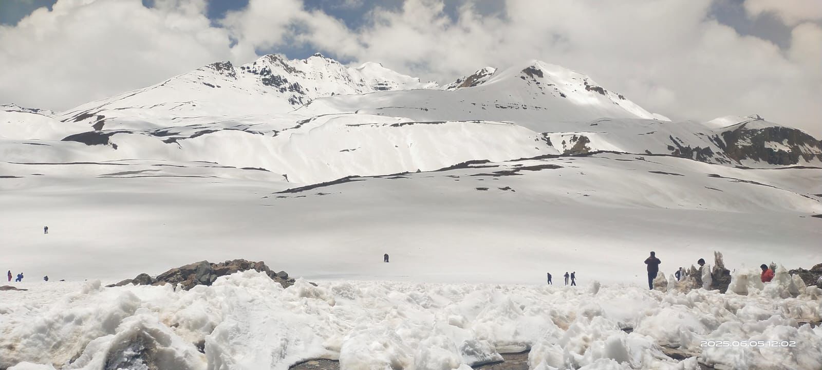 Hampta Pass Trek Cost 2026: Complete Breakdown