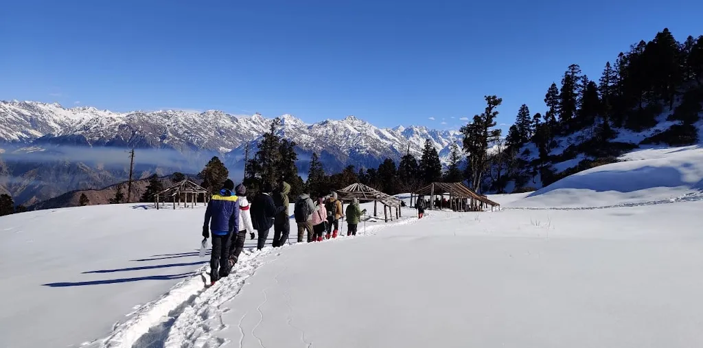 Kedarkantha Trek - mountain landscape and trekking experience